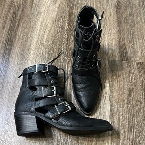 BRAND NEW express boots